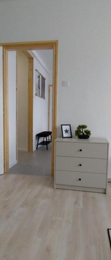 Blue Moon Apartman Eger Buitenkant foto